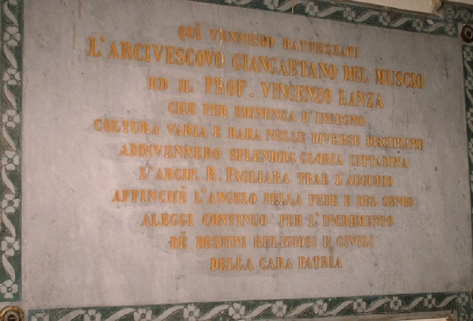 memorial tablet in St.Thomas Apostle.JPG
